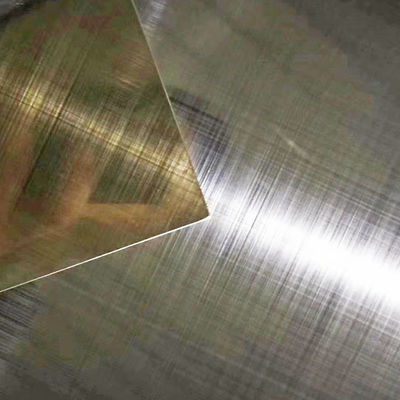 Bon prix Ligne de cheveux croisée en acier inoxydable de couleur pour l'affichage de l'armoire 1500mm Largeur en ligne