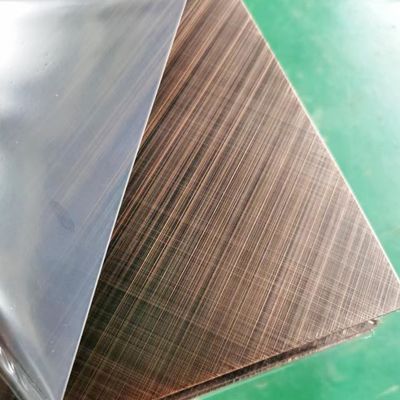 Bon prix 304 couleur or rose ligne de vis croisée 45 degrés finition brossée feuille d'acier inoxydable avec anti-empreinte digitale en ligne