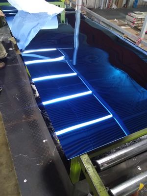 Bon prix 201 L'or bleu, l'eau ondulée, le miroir de couleur, les tôles d'acier inoxydable revêtues de PVD pour le revêtement de plafond en ligne