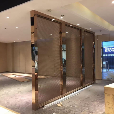 Décoration de supermarché d'hôtel personnalisée Partageur d'écran en acier inoxydable métallique et séparateur de chambre