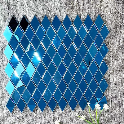 Plaques de carreaux en métal mosaïque miroir en acier inoxydable pour un décor élégant