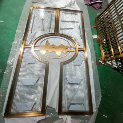 Bon prix Design moderne métal creux rose or cloison en acier inoxydable et séparateur revêtement Pvd chambre privée en ligne