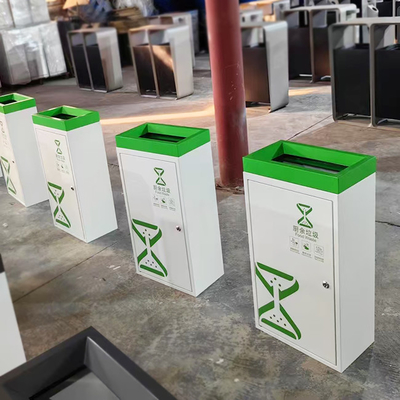 Produits métalliques personnalisés en acier inoxydable poubelles extérieures