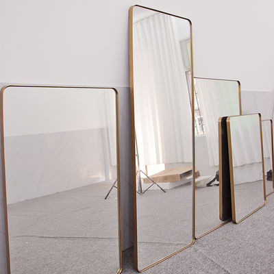 Attaches en acier inoxydable, chaînes et pièces de convoyeur