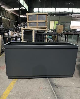 Bon prix Planteur en acier inoxydable personnalisé minimaliste moderne pour une utilisation intérieure / extérieure en ligne