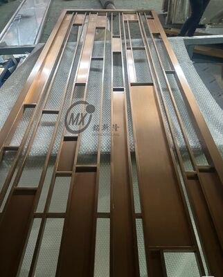 Bon prix PVD enduit de titane Partition d'écran en acier inoxydable avec miroir 8k Options de polissage et de couleurs personnalisables en ligne